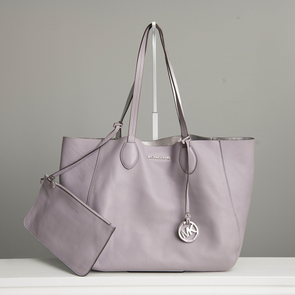 Michael Kors Reversible Tote Purse & Wristlet Lavender Leather & Metallic Silver
